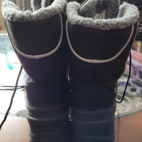 Boy's Snow Boots size 1 - Picture 4 of 7